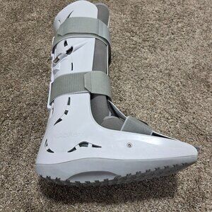 Aircast FP Walker Walking Boot – Medium (Men’s 7–10) – Gray – Pre-Owned